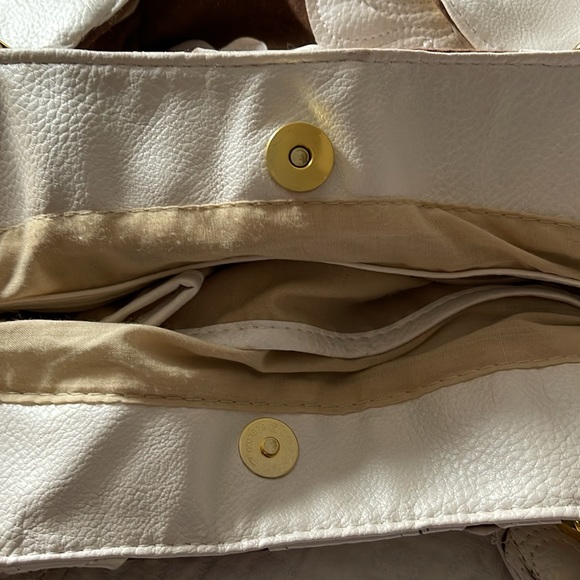 Big Buddha purse with gold accents - Picture 5 of 6